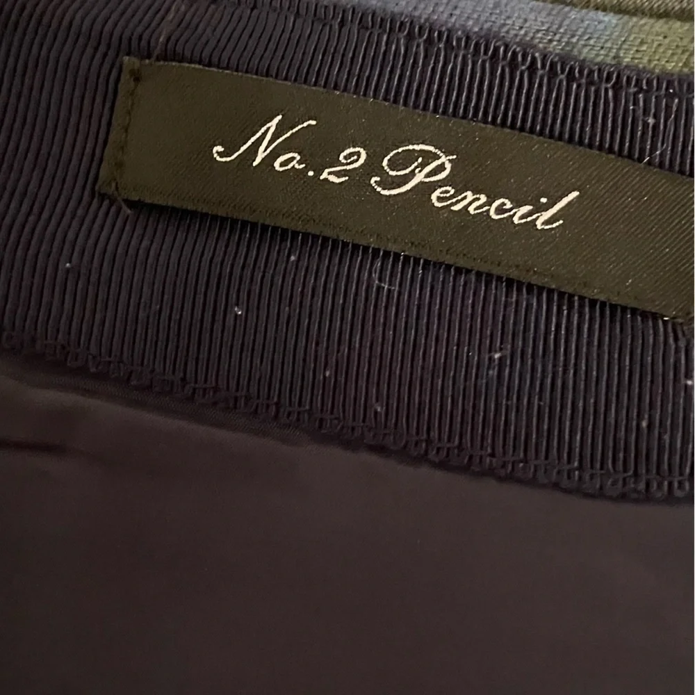 J Crew no 2 pencil skirt.  Dark blue patterned.  Lined. EUC! - Picture 7 of 7